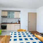 Apartman Iva *