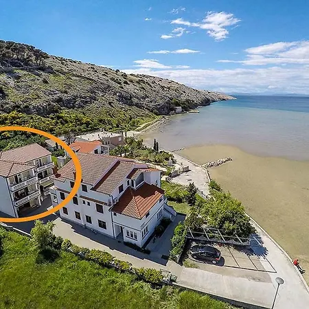 Iva Apartman Lopar