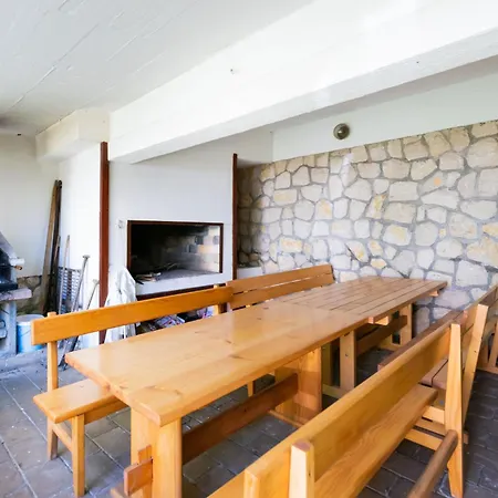 Iva Apartman